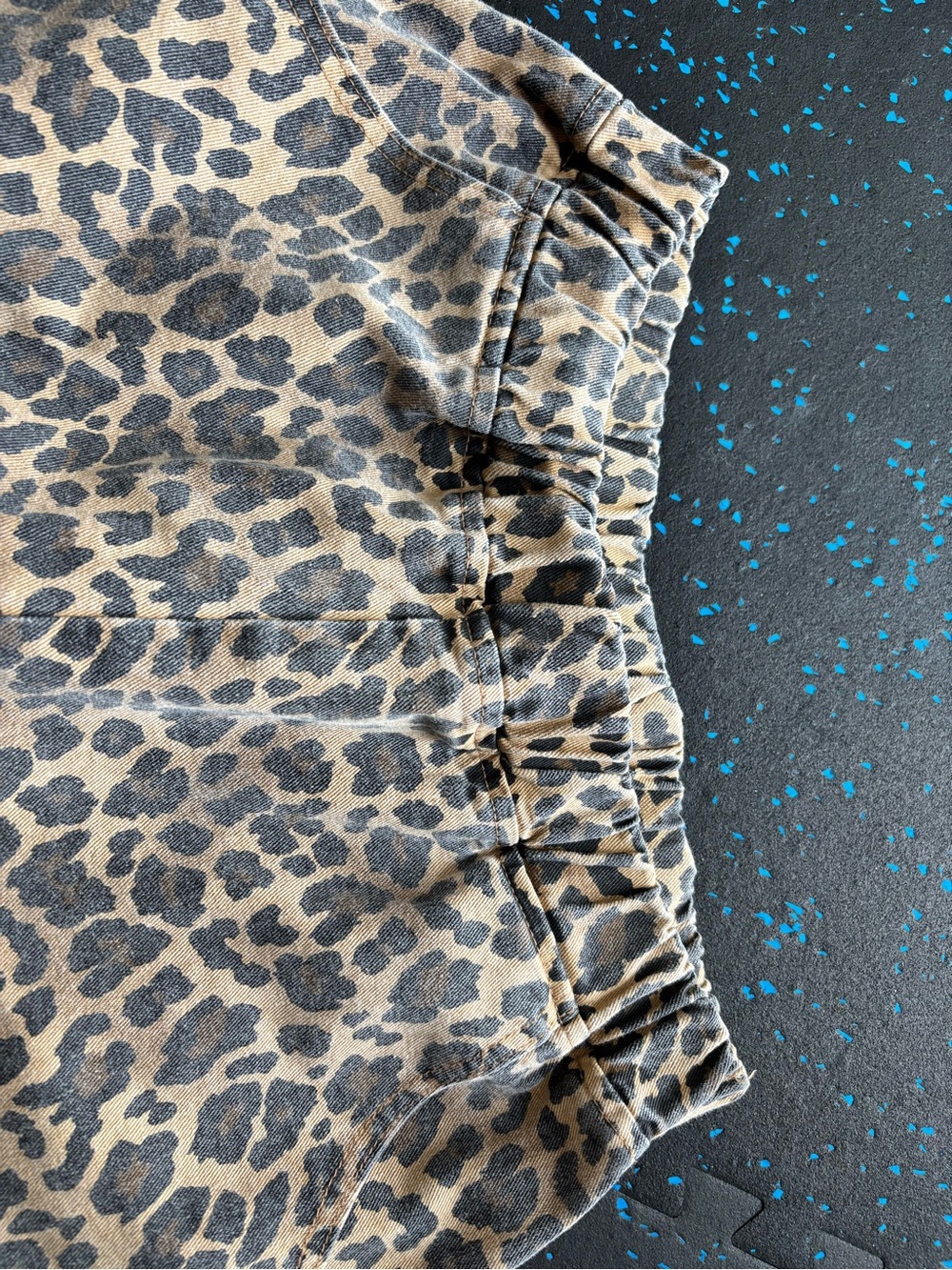 Le Bon Shoppe city short in leopard print - Picture 5 of 6